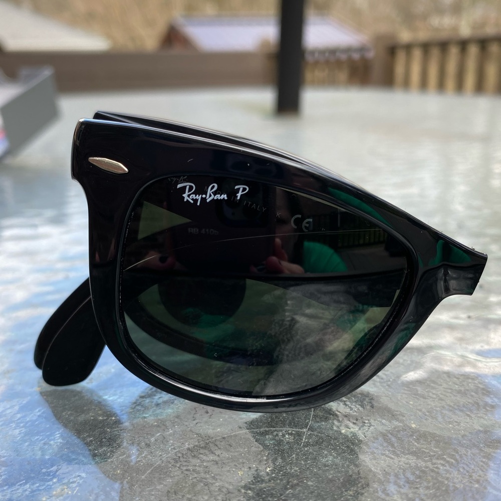 Ray-Ban folding Wayfarer sunglasses 🕶